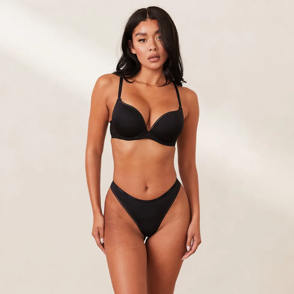 Comfort T-shirt Soutien-Gorge Push-Up et String Ensemble - Noir