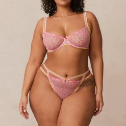 Daisy Embroidered Balcony Soutien-Gorge et String/Culotte Ensemble - Rose