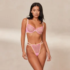 Daisy Embroidered Balcony Soutien-Gorge et String/Culotte Ensemble - Rose