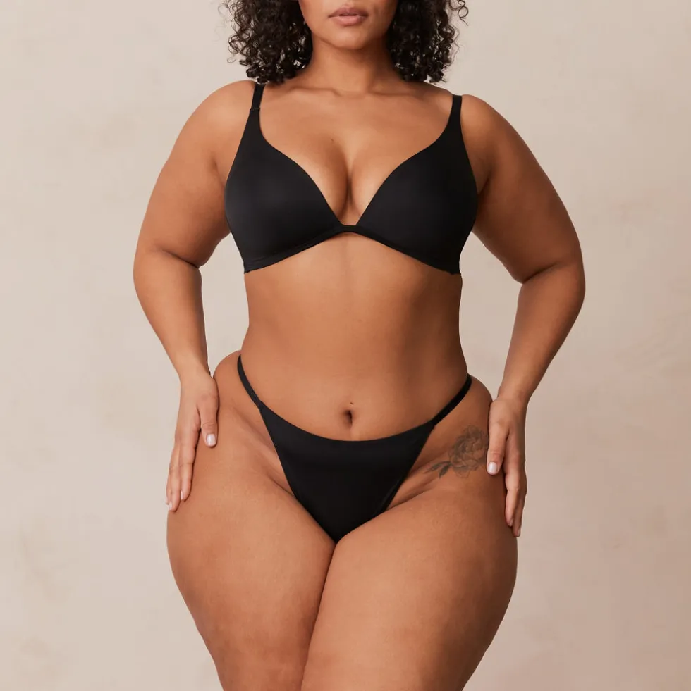 Light Plunge Soutien-Gorge T-Shirt Sans Armatures et String/Culotte Ensemble - Noir