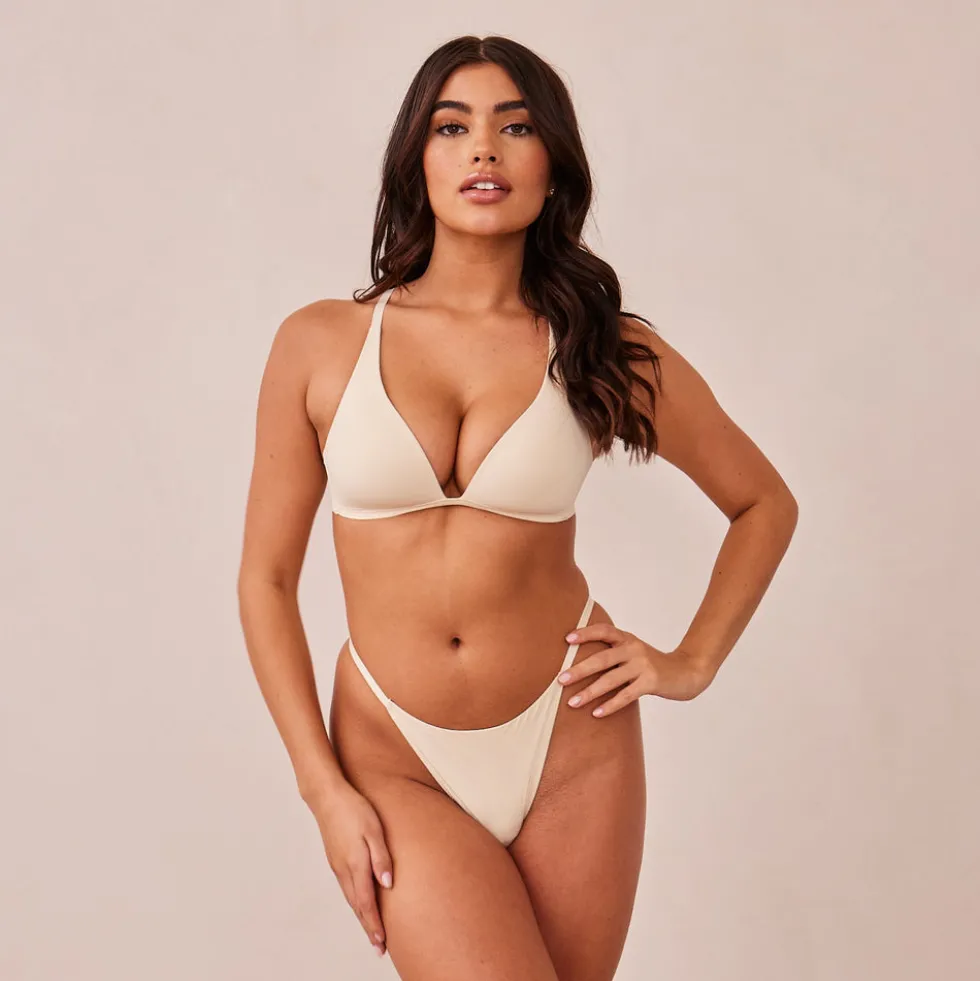 Light Plunge Soutien-Gorge T-Shirt Sans Armatures et String/Culotte Ensemble - Latte