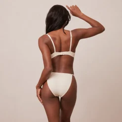 Your Everyday T-shirt Soutien-Gorge et String/Culotte Ensemble - Latte