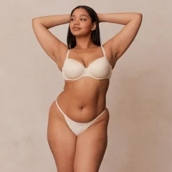 Your Everyday T-shirt Soutien-Gorge et String/Culotte Ensemble - Latte