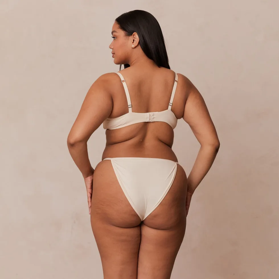 Your Everyday T-shirt Soutien-Gorge et String/Culotte Ensemble - Latte