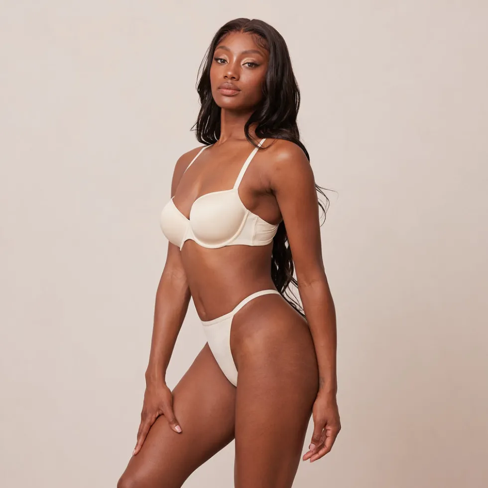 Your Everyday T-shirt Soutien-Gorge et String/Culotte Ensemble - Latte